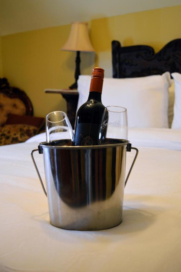 Magnetic Hill Winery Hotel Moncton Exterior photo